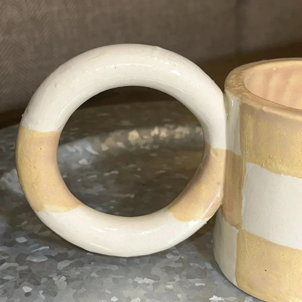 THE MANGATA EXPERIENCE Unique
Morpheus Coffee Cup Dusty Blush Creek Hand Crafted - Picture 3 of 12